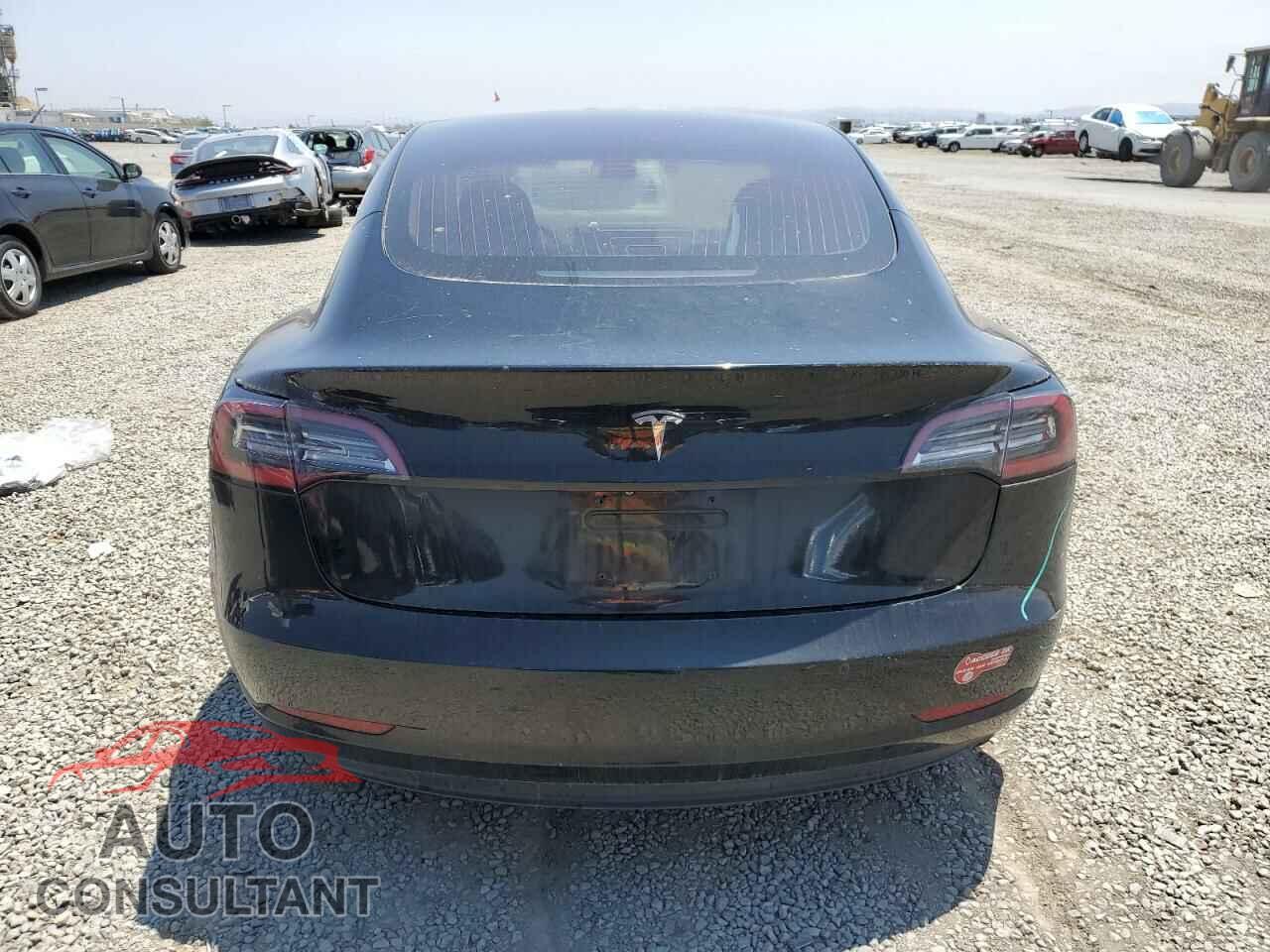 TESLA MODEL 3 2018 - 5YJ3E1EA6JF011349