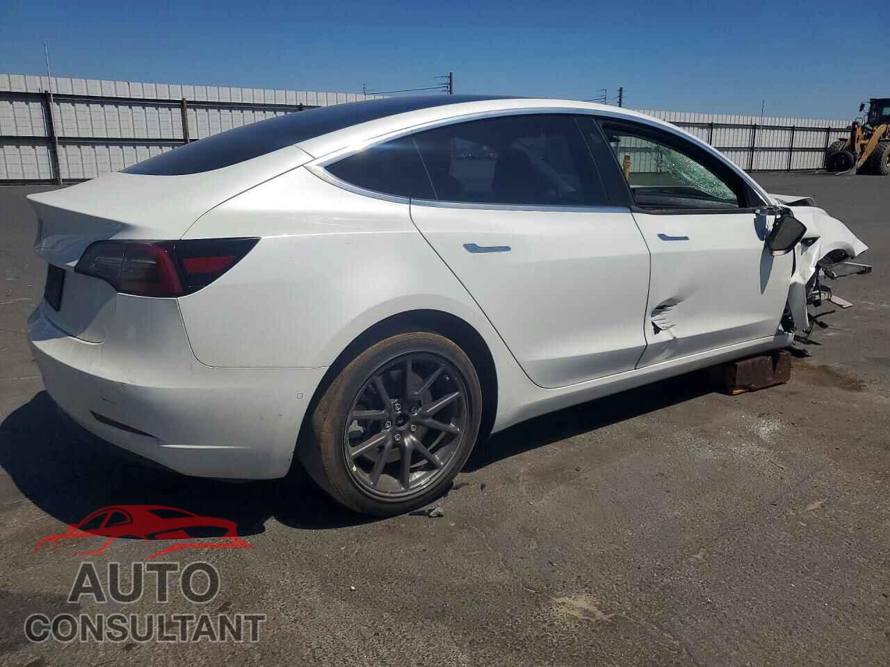 TESLA MODEL 3 2019 - 5YJ3E1EA6KF401739