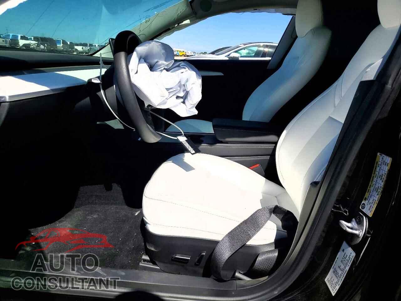 TESLA MODEL 3 2023 - 5YJ3E1EA8PF646324
