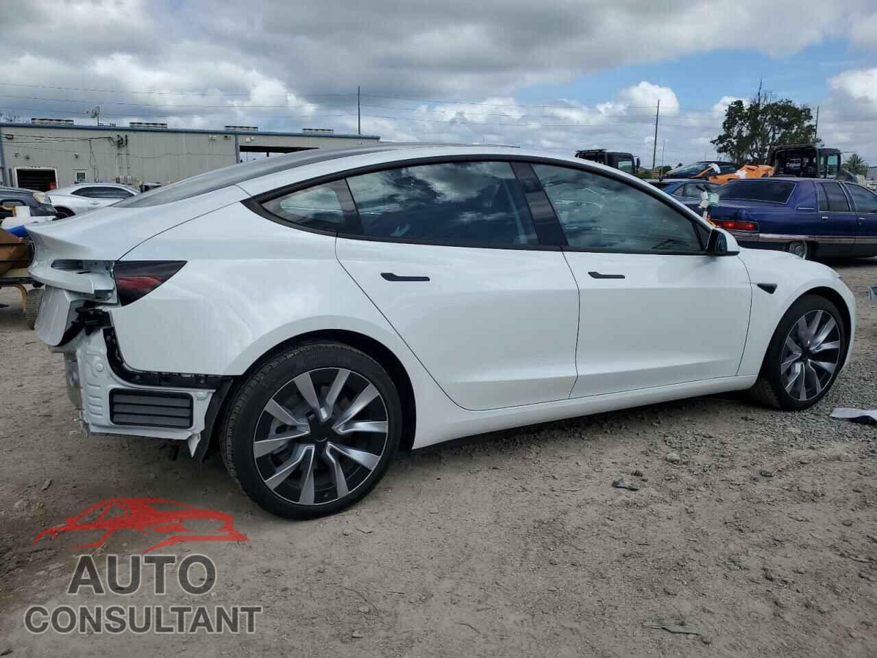 TESLA MODEL 3 2024 - 5YJ3E1EA7RF730332