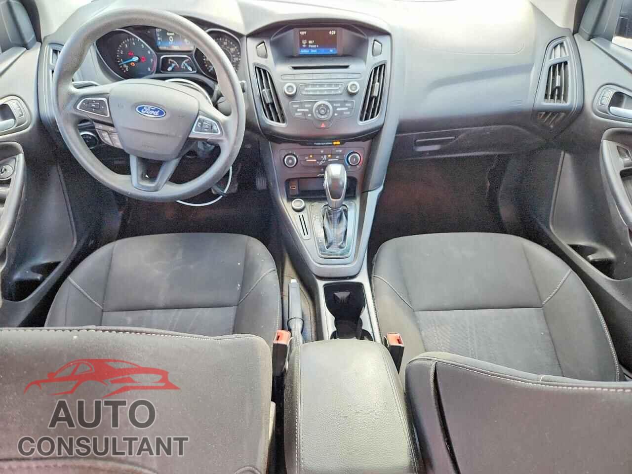 FORD FOCUS 2015 - 1FADP3F2XFL203708