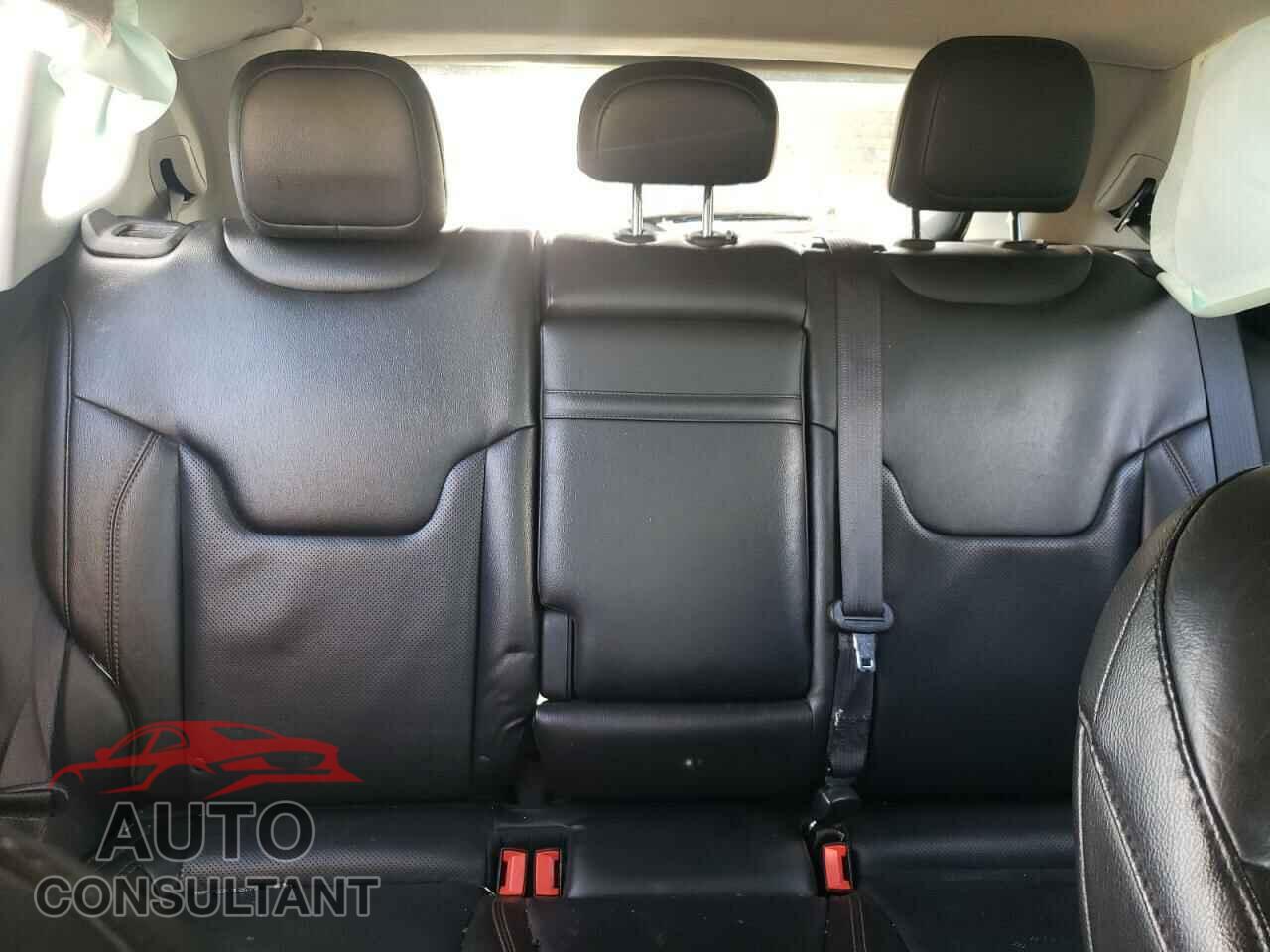 JEEP COMPASS 2018 - 3C4NJDCB9JT332613