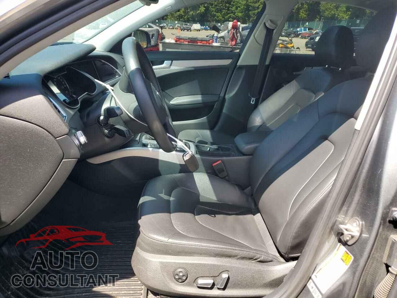 AUDI A4 2013 - WAUFFAFL5DA157035