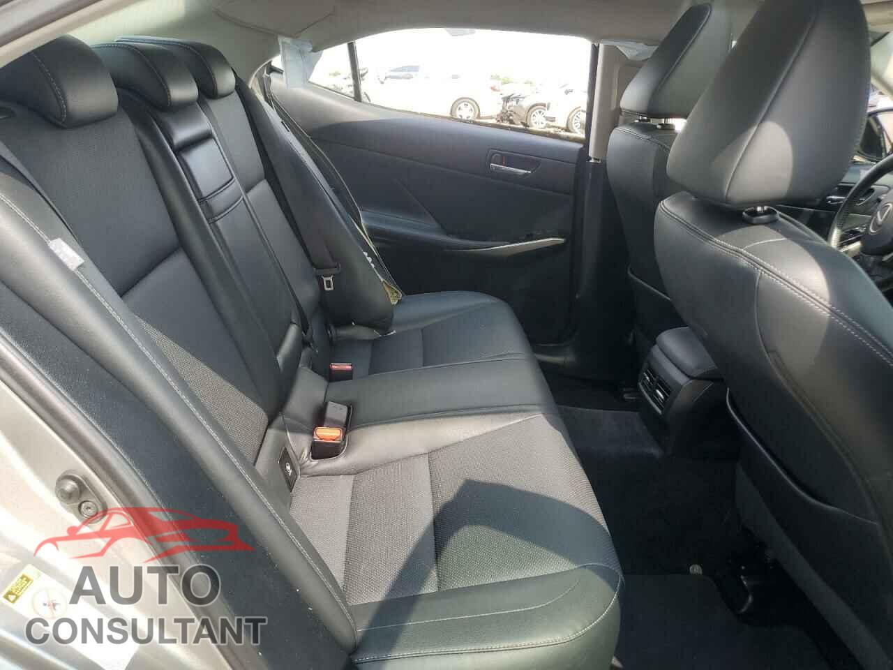 LEXUS IS 2014 - JTHBF1D24E5004845