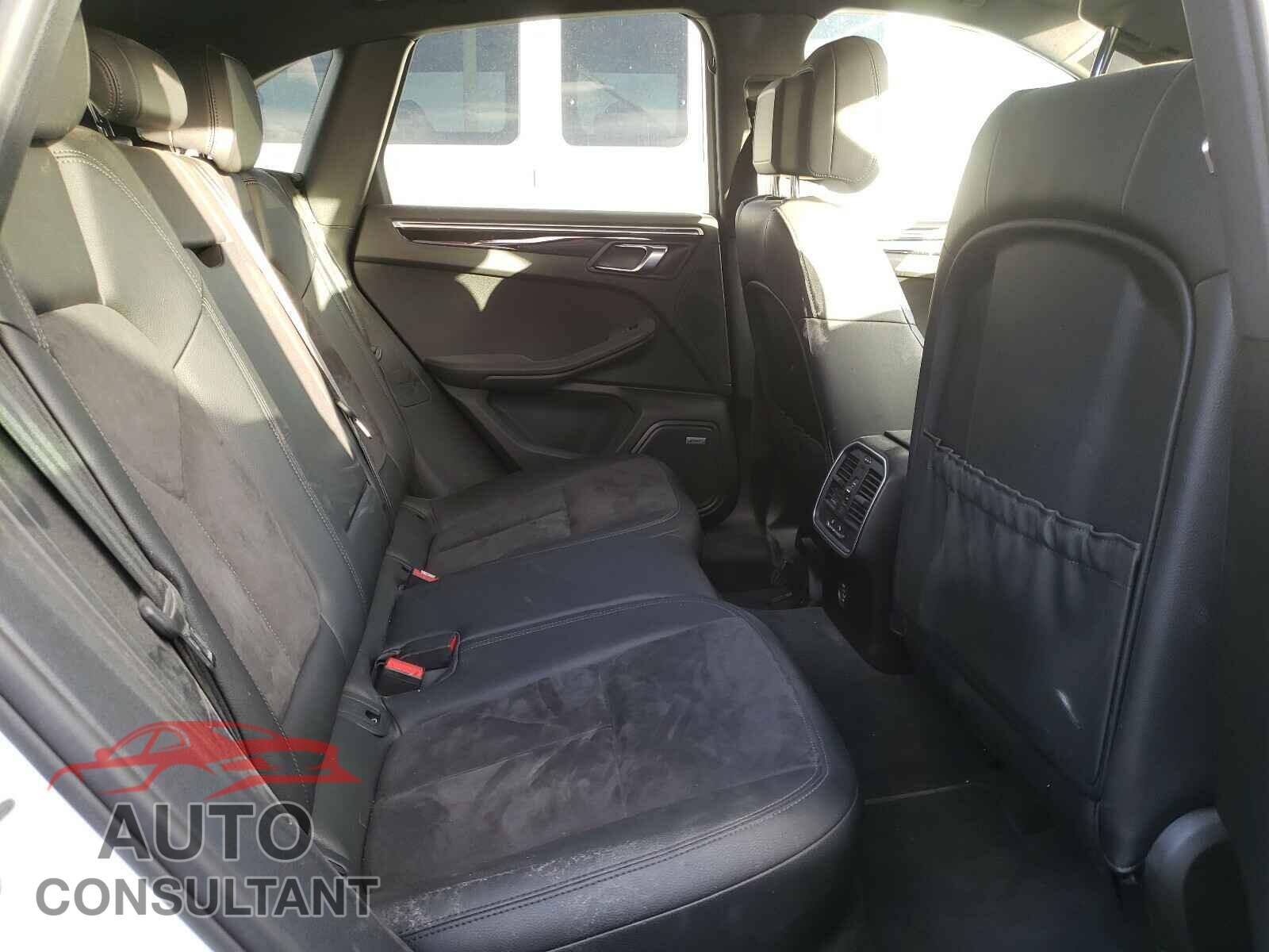 PORSCHE MACAN 2019 - WP1AA2A57KLB03696