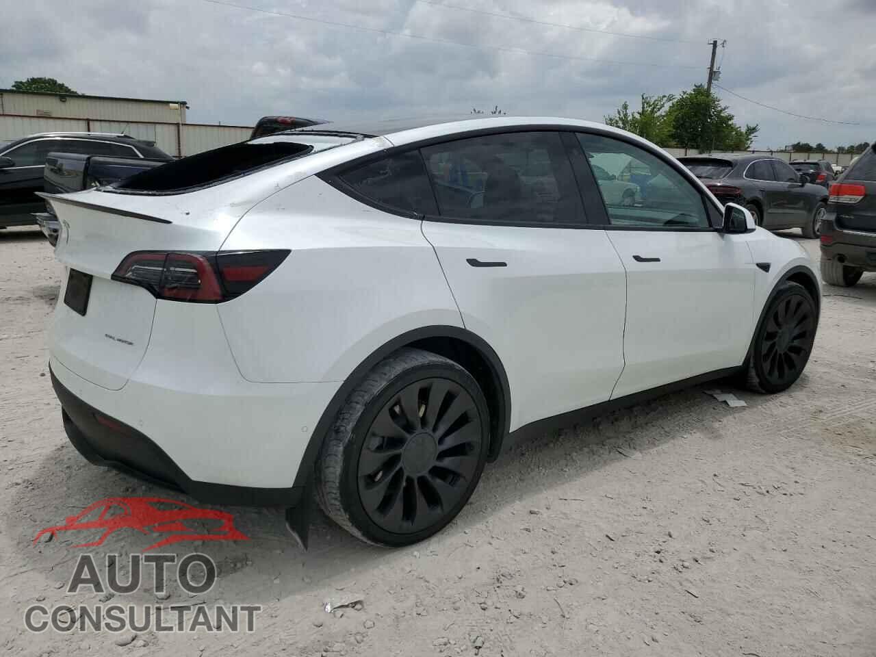 TESLA MODEL Y 2022 - 7SAYGDEE7NA021172
