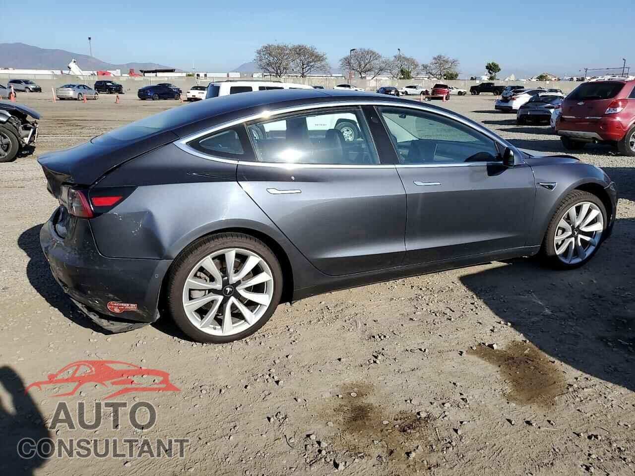 TESLA MODEL 3 2018 - 5YJ3E1EA4JF012077