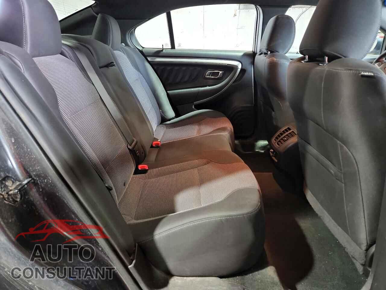 FORD TAURUS 2015 - 1FAHP2E84FG182011