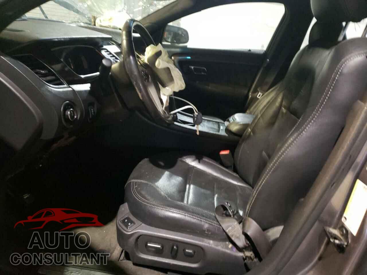 FORD TAURUS 2013 - 1FAHP2F82DG105570