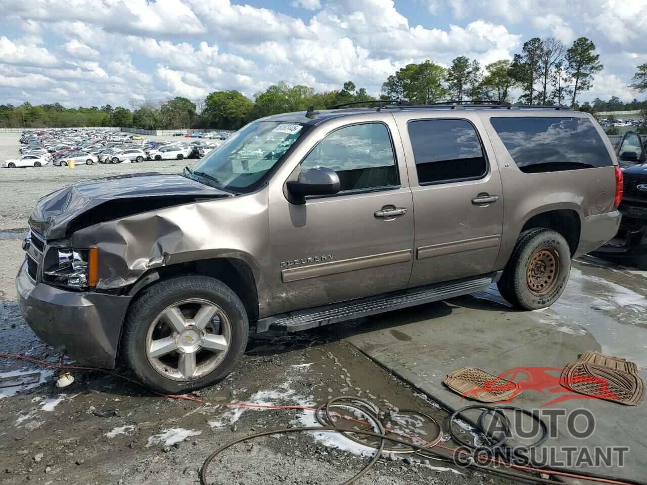 CHEVROLET SUBURBAN 2011 - 1GNSKJE38BR397877