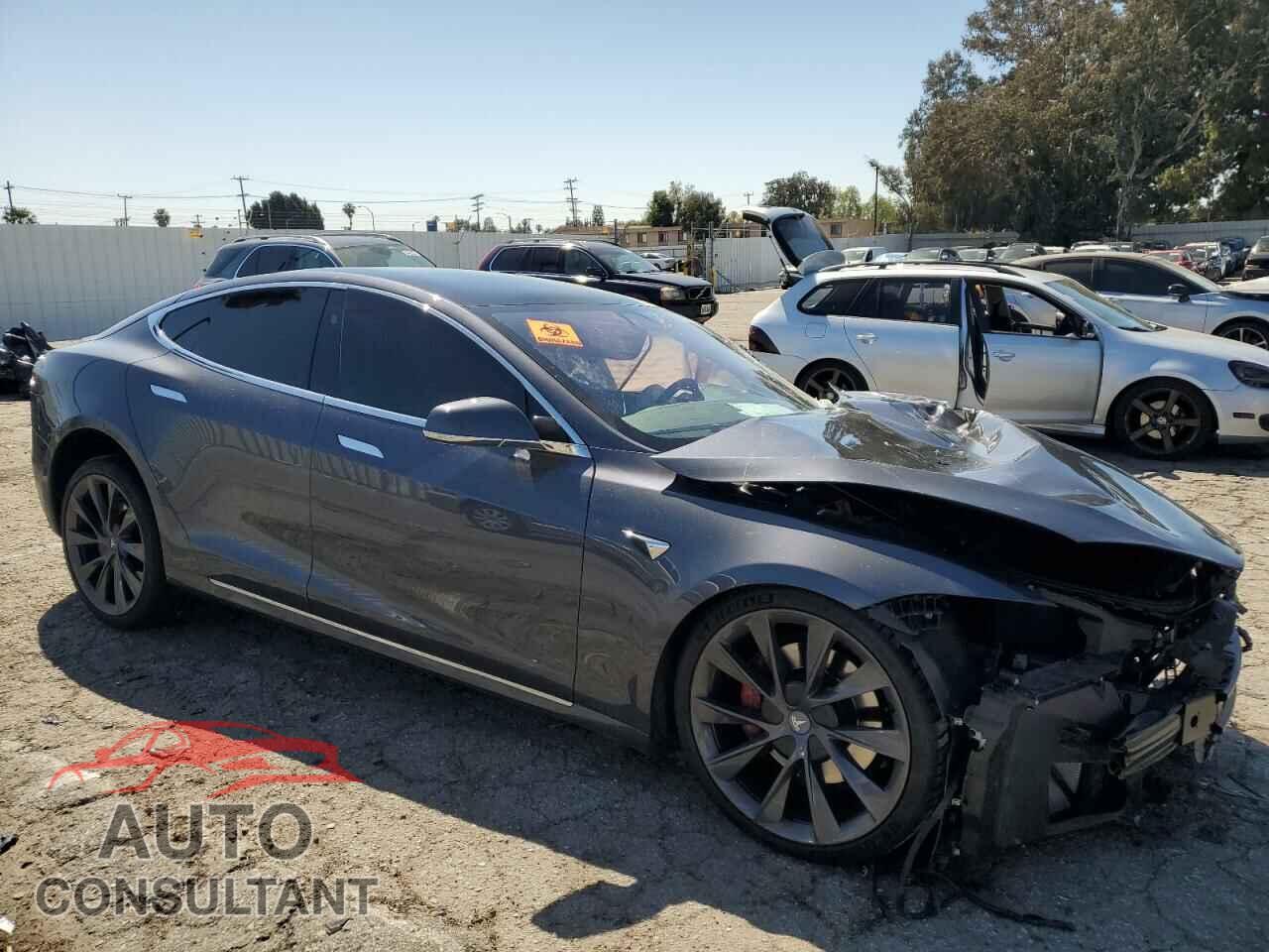 TESLA MODEL S 2019 - 5YJSA1E4XKF302097