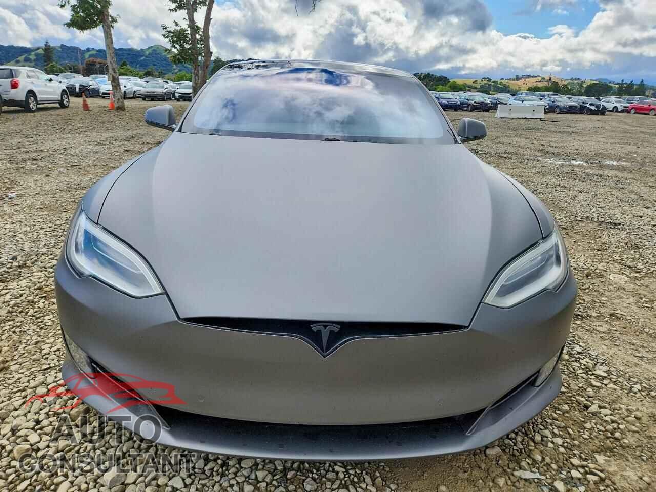 TESLA MODEL S 2017 - 5YJSA1E26HF192818