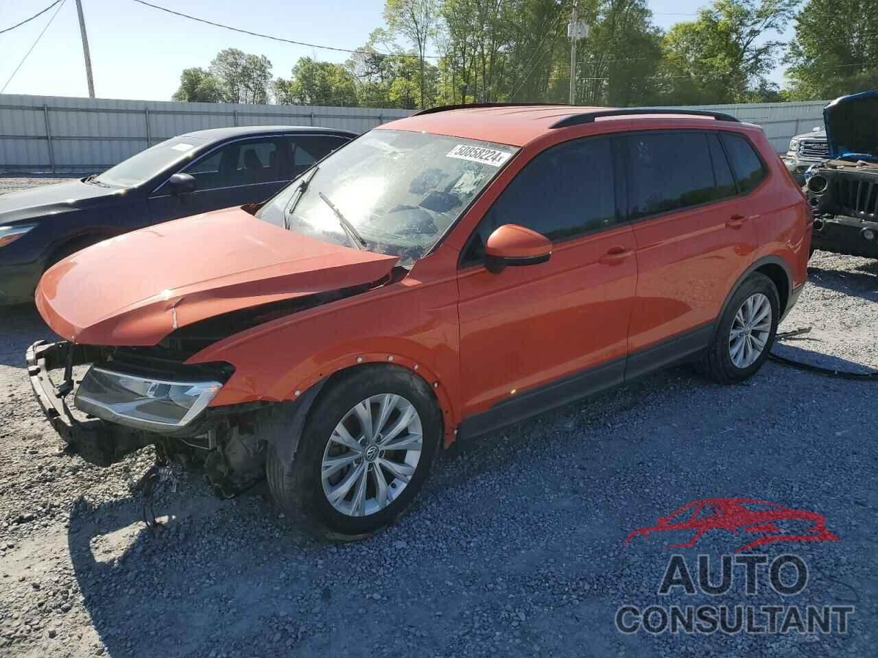 VOLKSWAGEN TIGUAN 2018 - 3VV1B7AX1JM123390