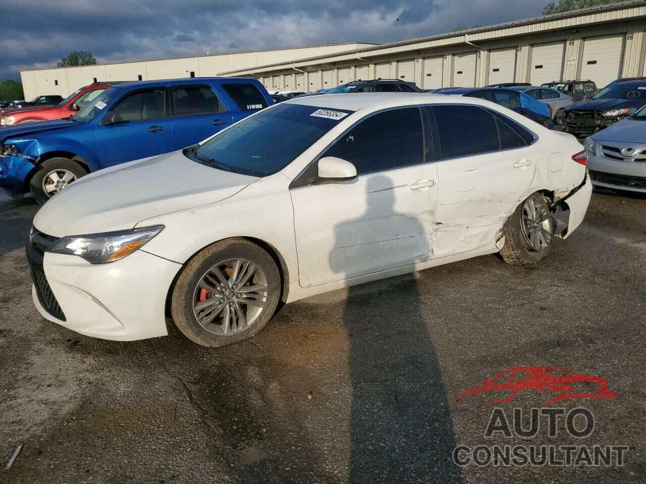 TOYOTA CAMRY 2016 - 4T1BF1FKXGU567417