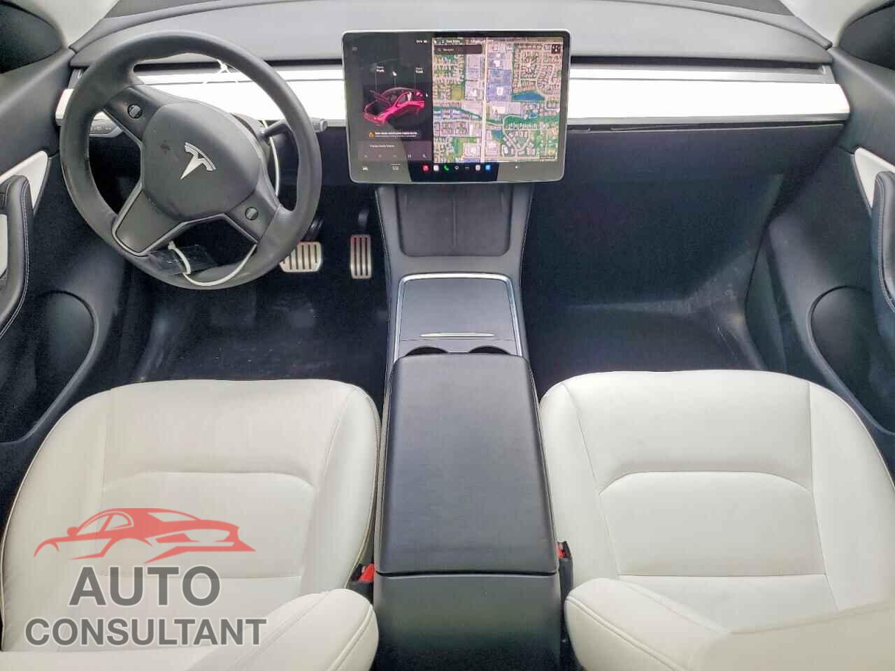 TESLA MODEL Y 2021 - 5YJYGDEF6MF270148