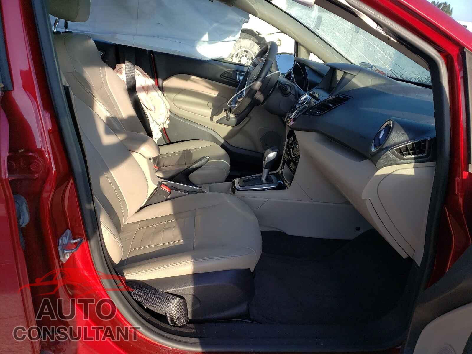 FORD FIESTA 2017 - 3FADP4CJ5HM121596