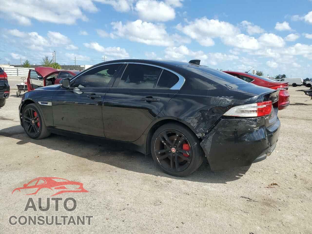 JAGUAR XE 2017 - SAJAJ4BVXHA951833