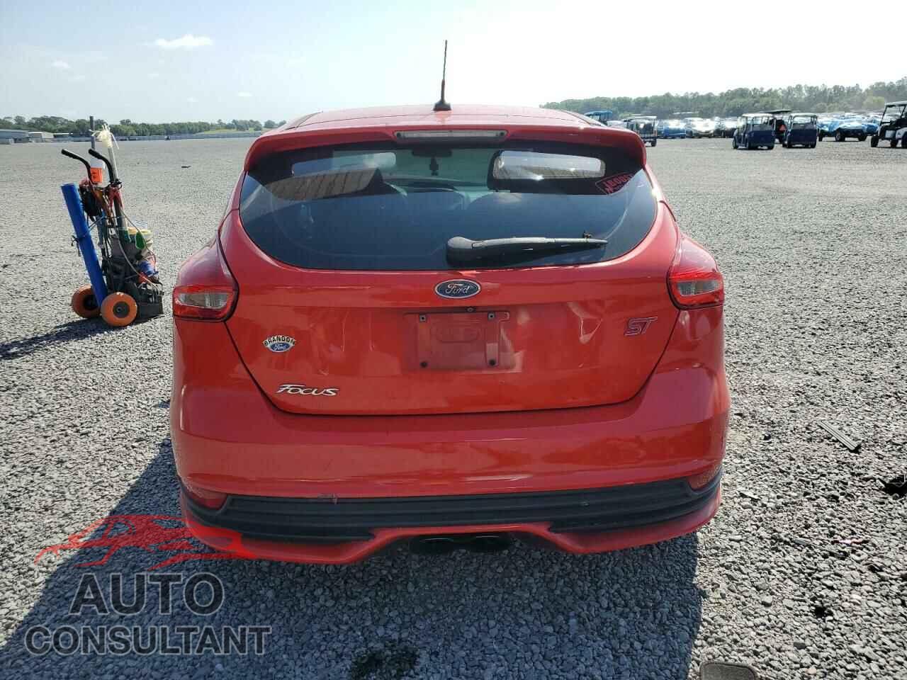 FORD FOCUS 2017 - 1FADP3L95HL333884