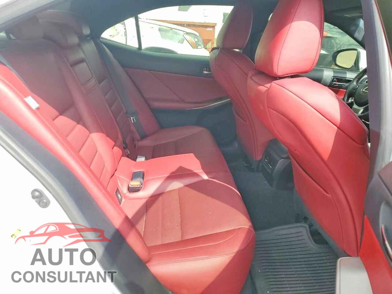 LEXUS IS 2015 - JTHCE1D29F5008074
