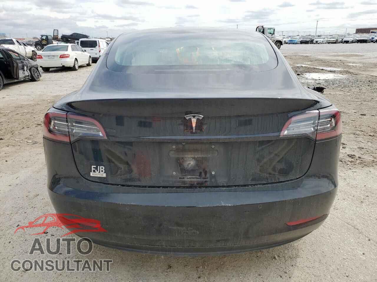 TESLA MODEL 3 2018 - 5YJ3E1EA0JF177768