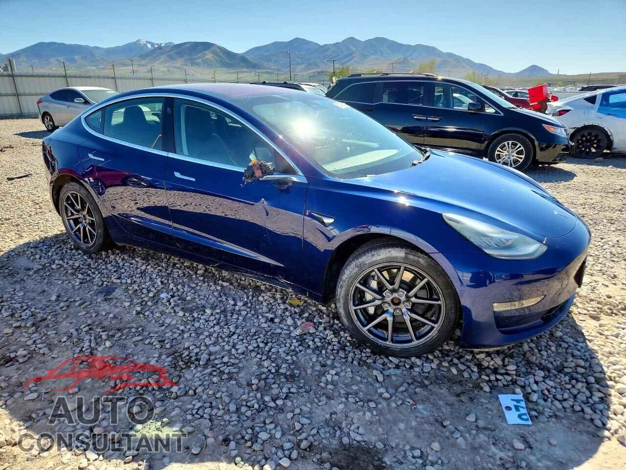 TESLA MODEL 3 2019 - 5YJ3E1EB2KF199510