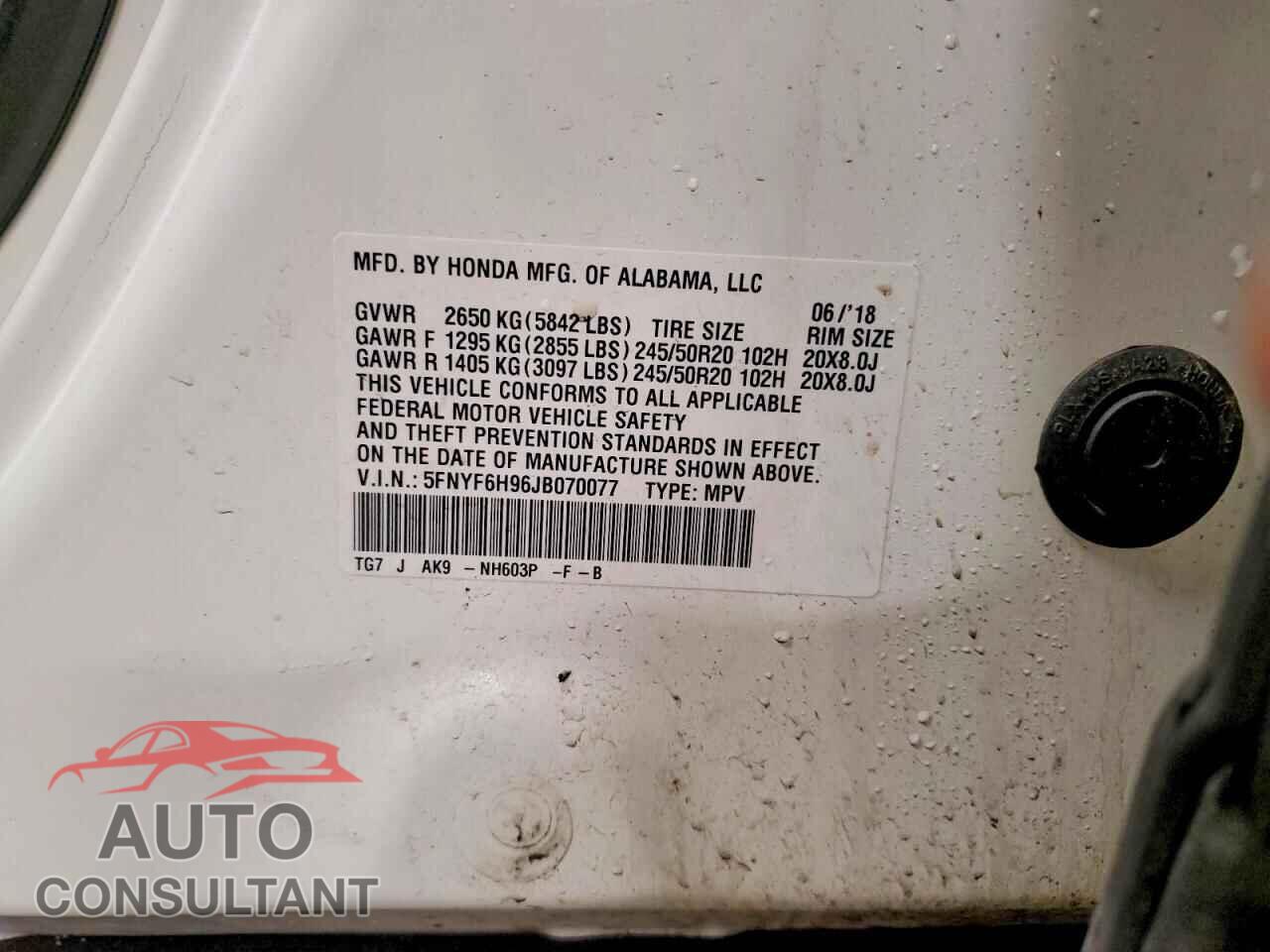 HONDA PILOT 2018 - 5FNYF6H96JB070077