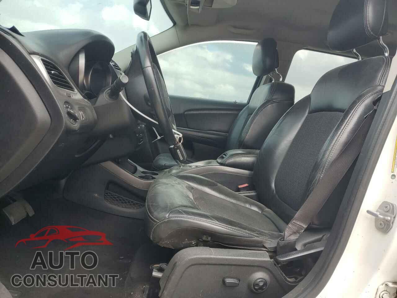 DODGE JOURNEY 2017 - 3C4PDCGGXHT580489