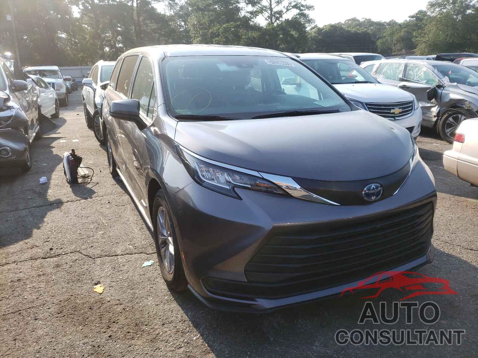 TOYOTA SIENNA 2021 - 5TDKRKEC4MS017836