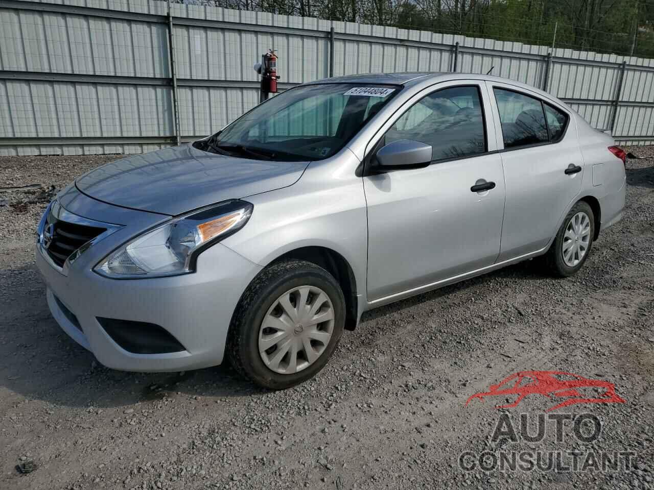 NISSAN VERSA 2018 - 3N1CN7AP8JL832938