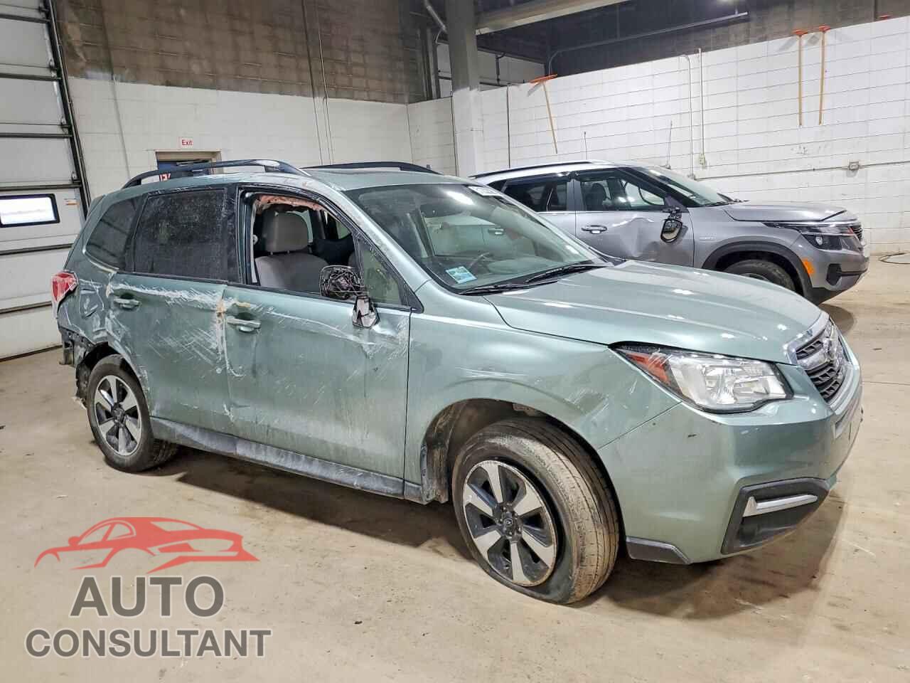SUBARU FORESTER 2017 - JF2SJAEC2HH435843