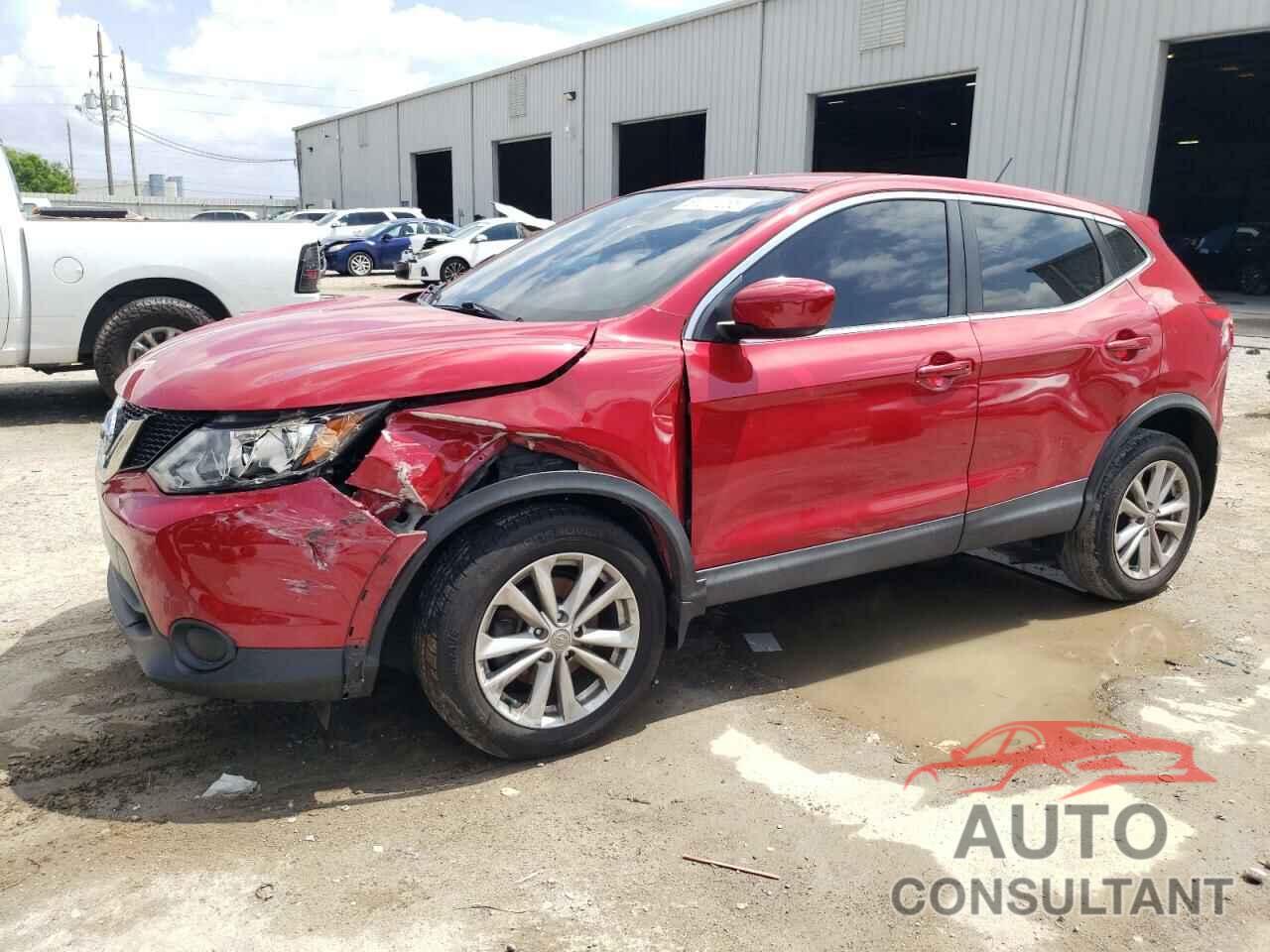 NISSAN ROGUE 2017 - JN1BJ1CP7HW014400