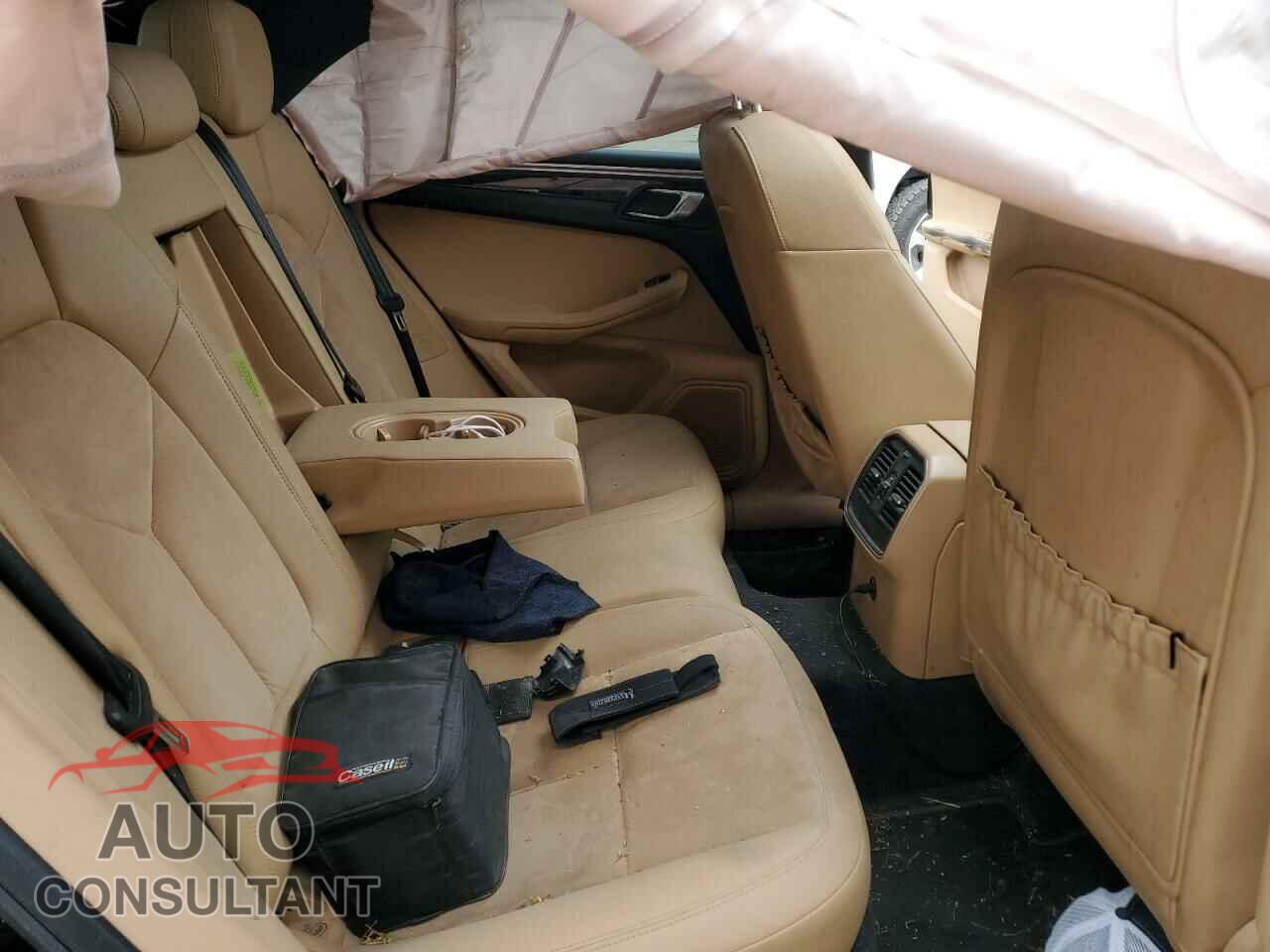 PORSCHE MACAN 2018 - WP1AA2A50JLB06065