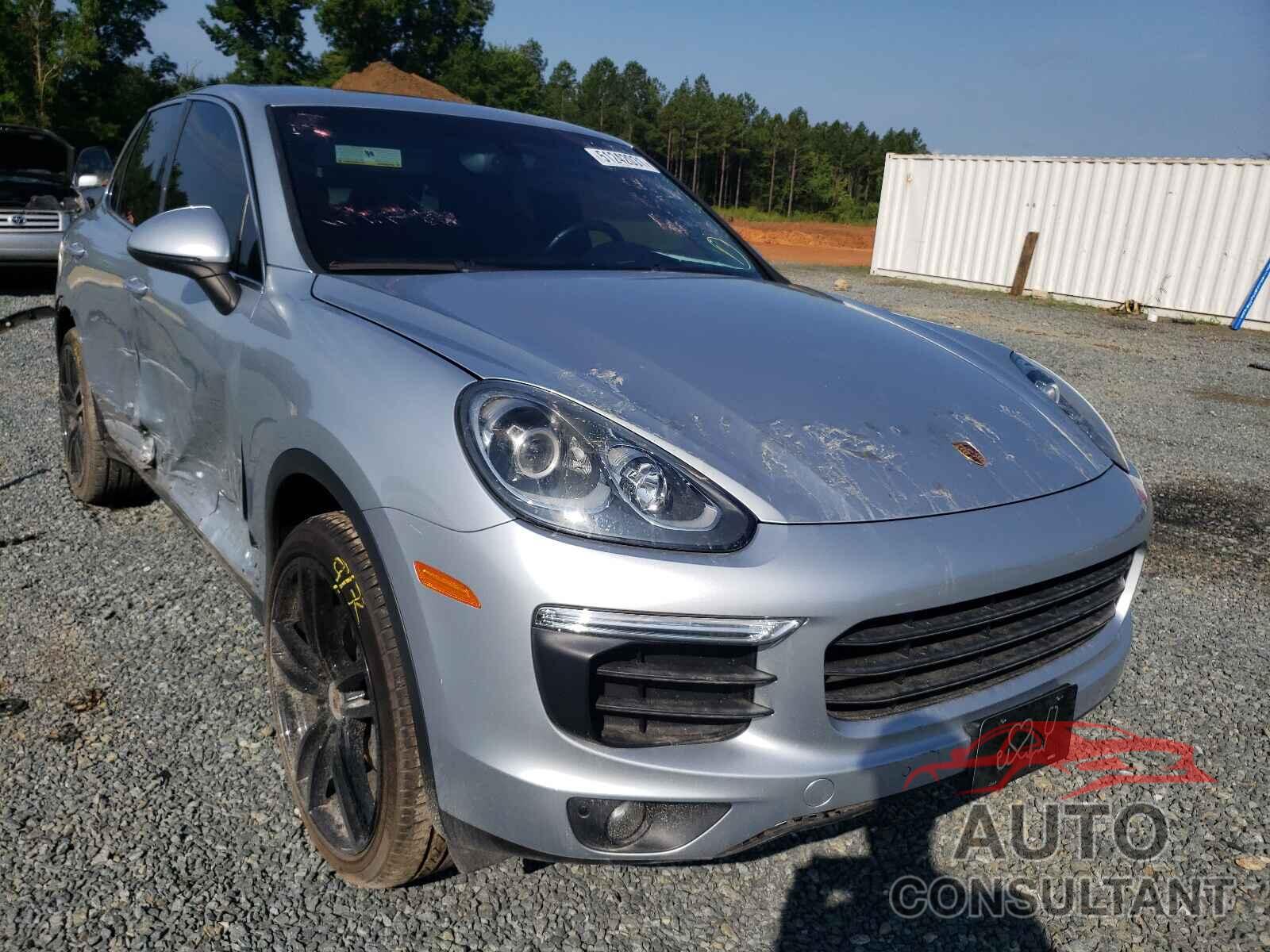 PORSCHE CAYENNE 2016 - WP1AA2A25GKA08394