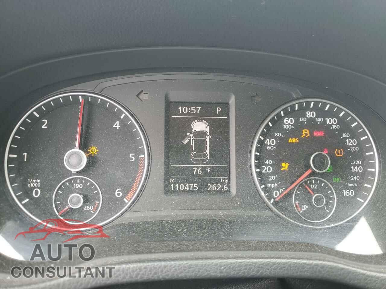 VOLKSWAGEN PASSAT 2013 - 1VWCN7A33DC143817