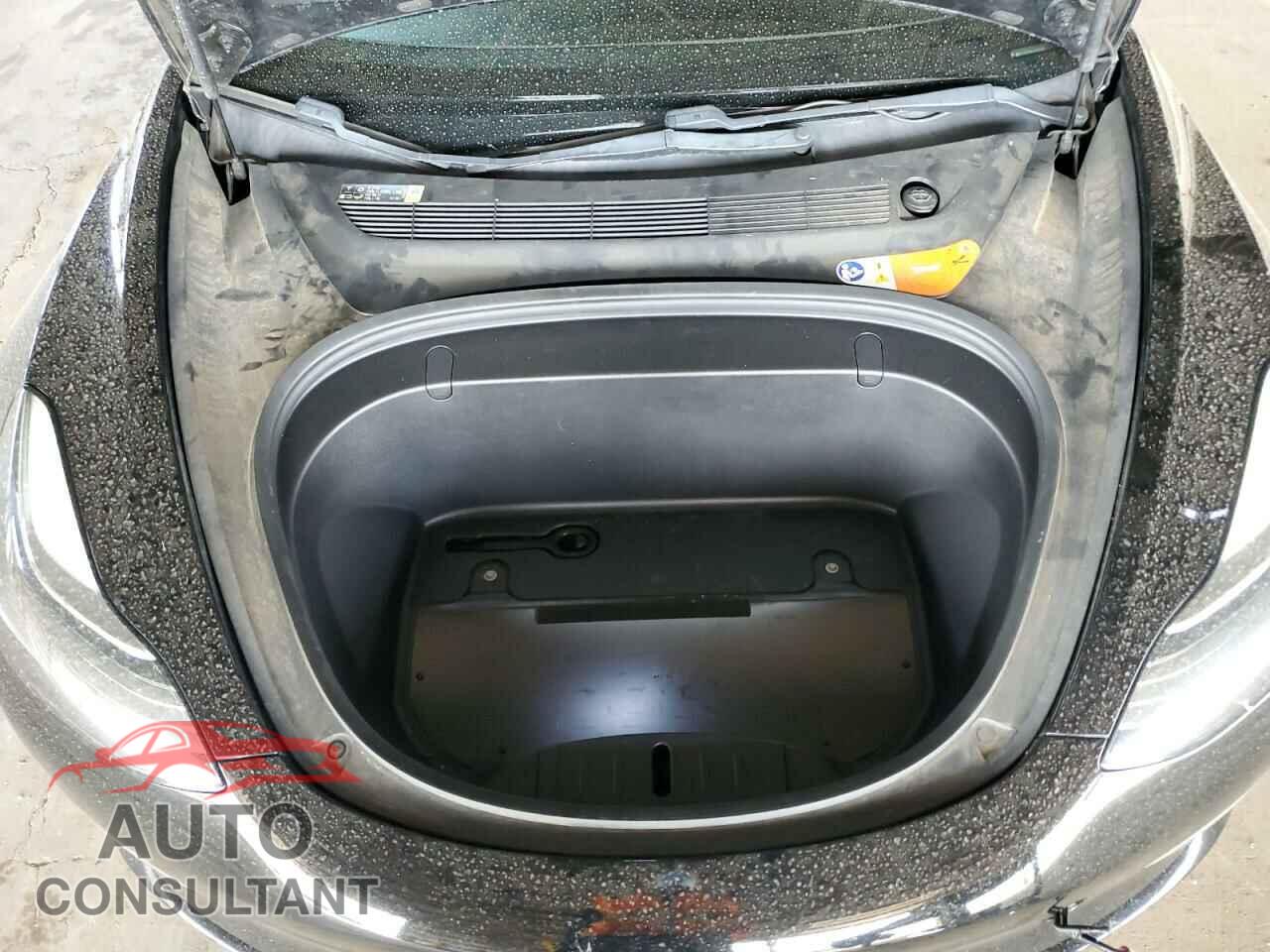 TESLA MODEL 3 2018 - 5YJ3E1EA6JF011383