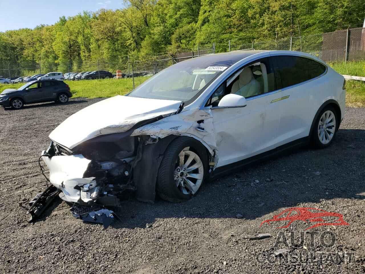 TESLA MODEL X 2017 - 5YJXCAE26HF076356