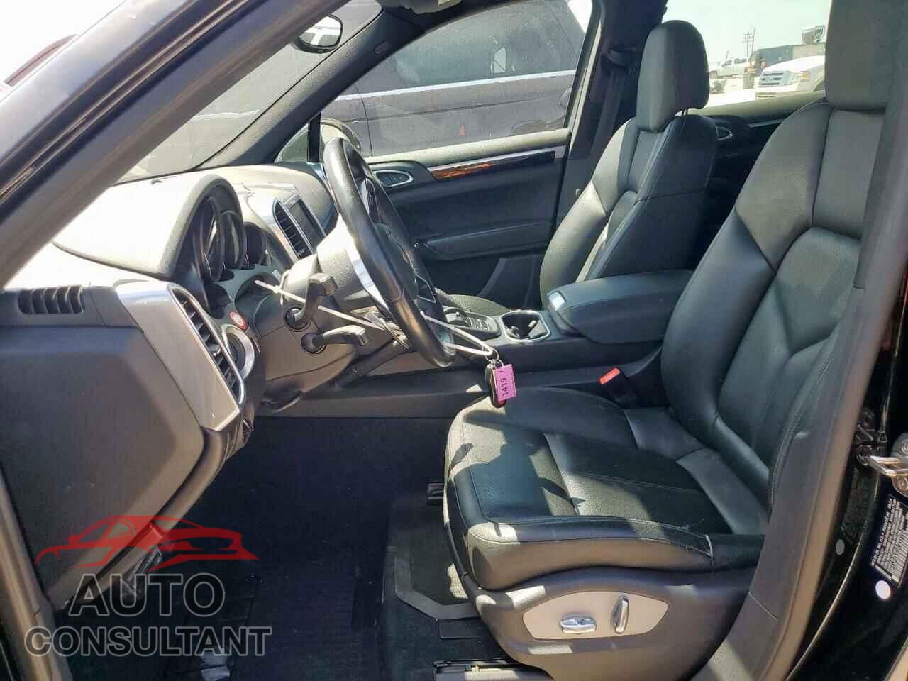 PORSCHE CAYENNE 2015 - WP1AF2A20FLA31124