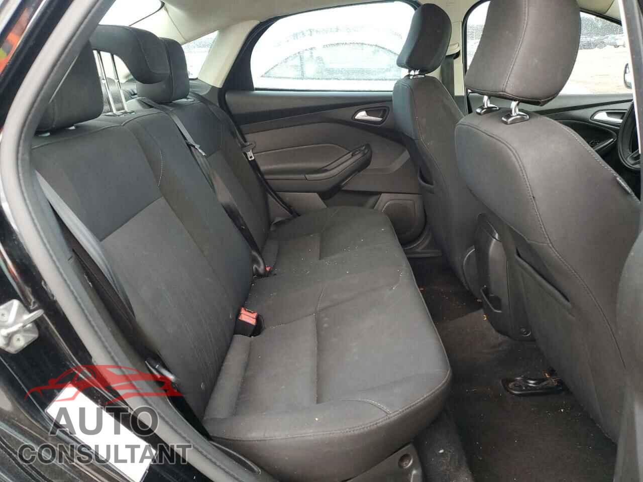 FORD FOCUS 2016 - 1FADP3F21GL285958