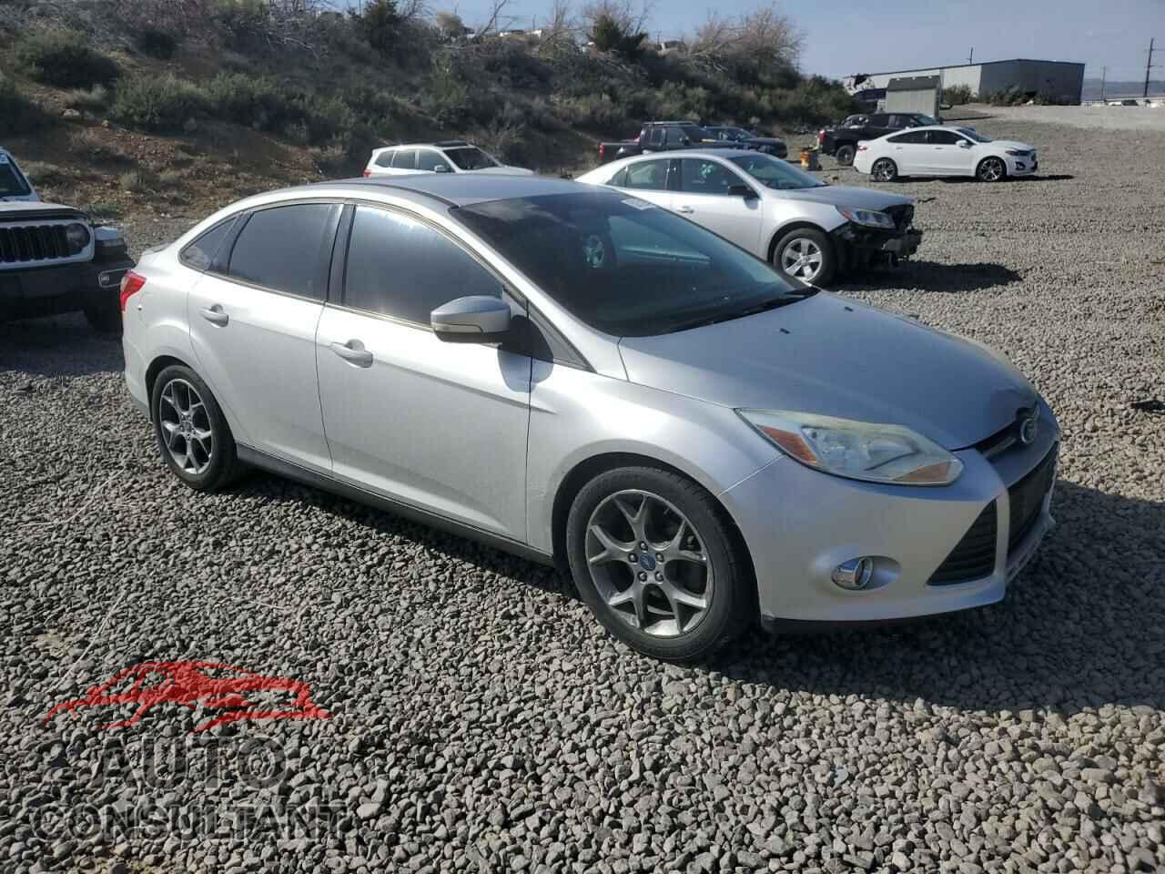 FORD FOCUS 2014 - 1FADP3F23EL398078