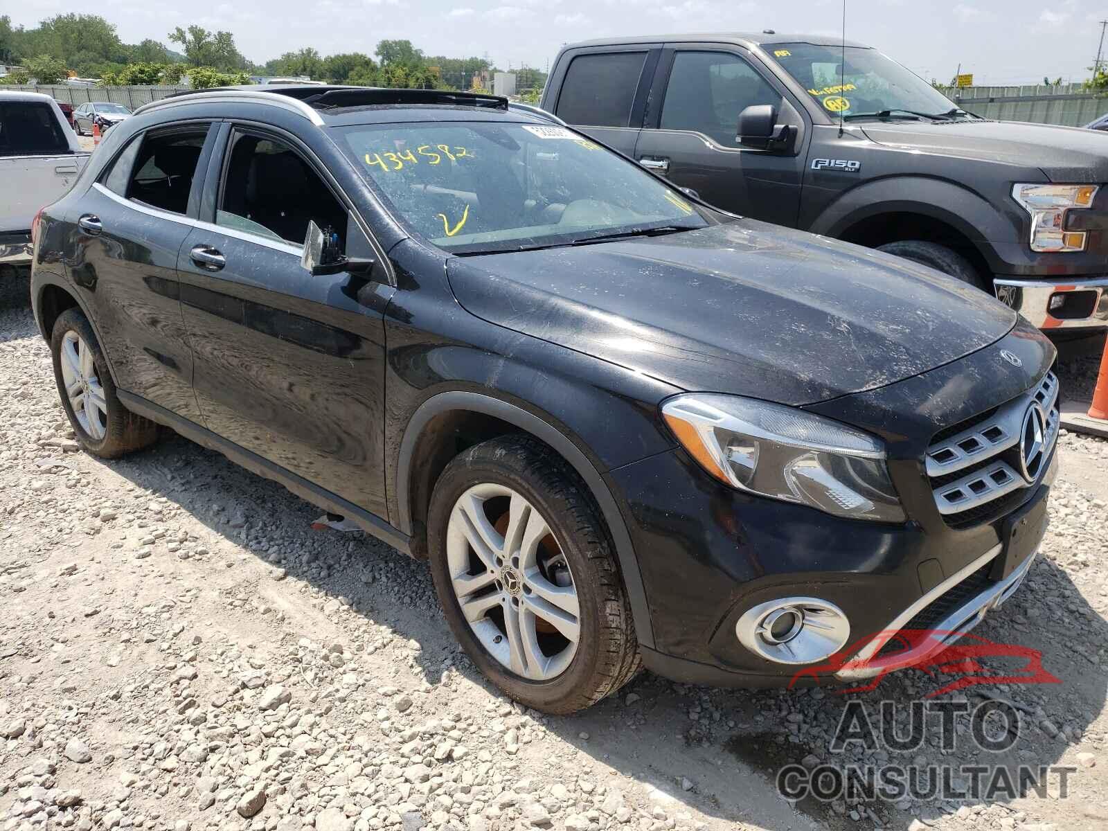 MERCEDES-BENZ GLA-CLASS 2018 - WDCTG4EB2JJ434582