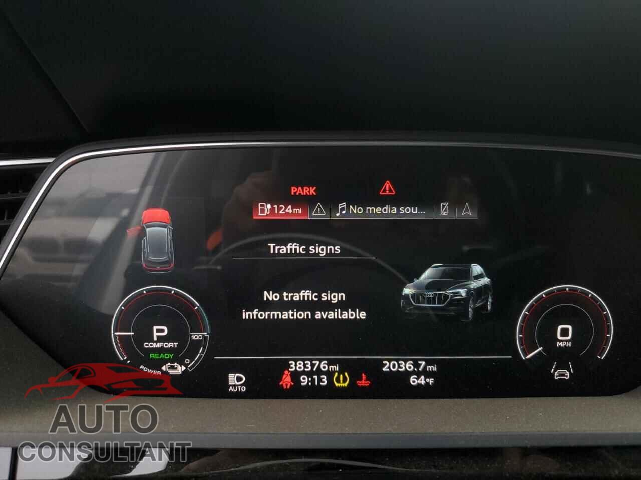 AUDI E-TRON 2021 - WA1LAAGE7MB011065