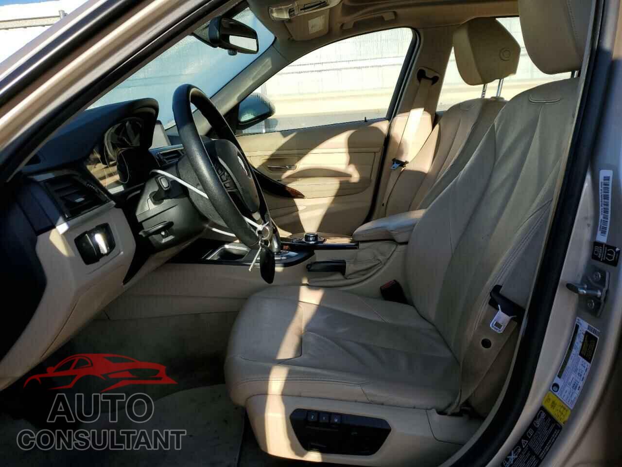 BMW 3 SERIES 2013 - WBA3B5C57DF592525
