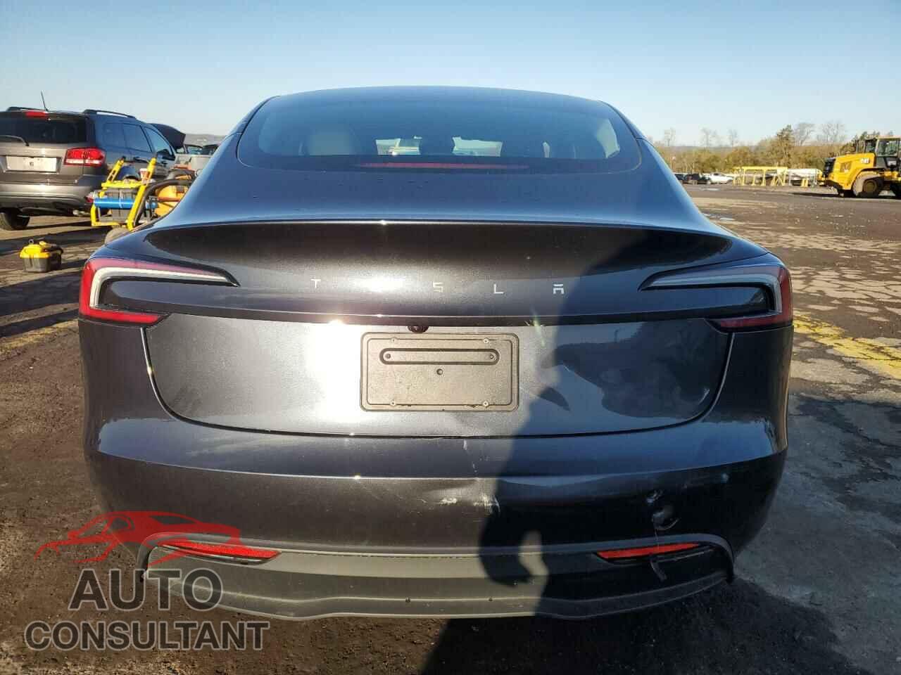 TESLA MODEL 3 2024 - 5YJ3E1EA7RF760219
