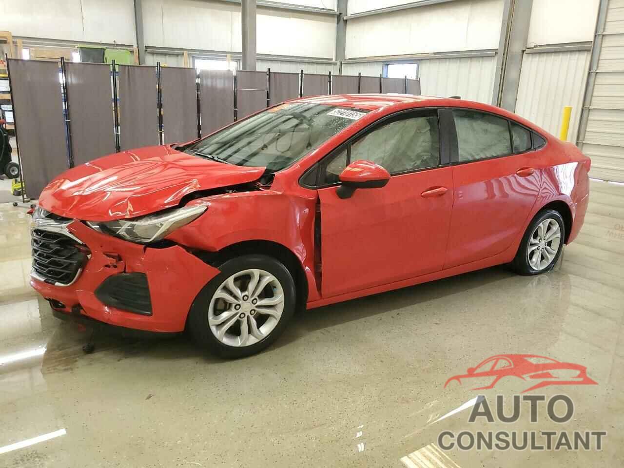 CHEVROLET CRUZE 2019 - 1G1BC5SM8K7135789