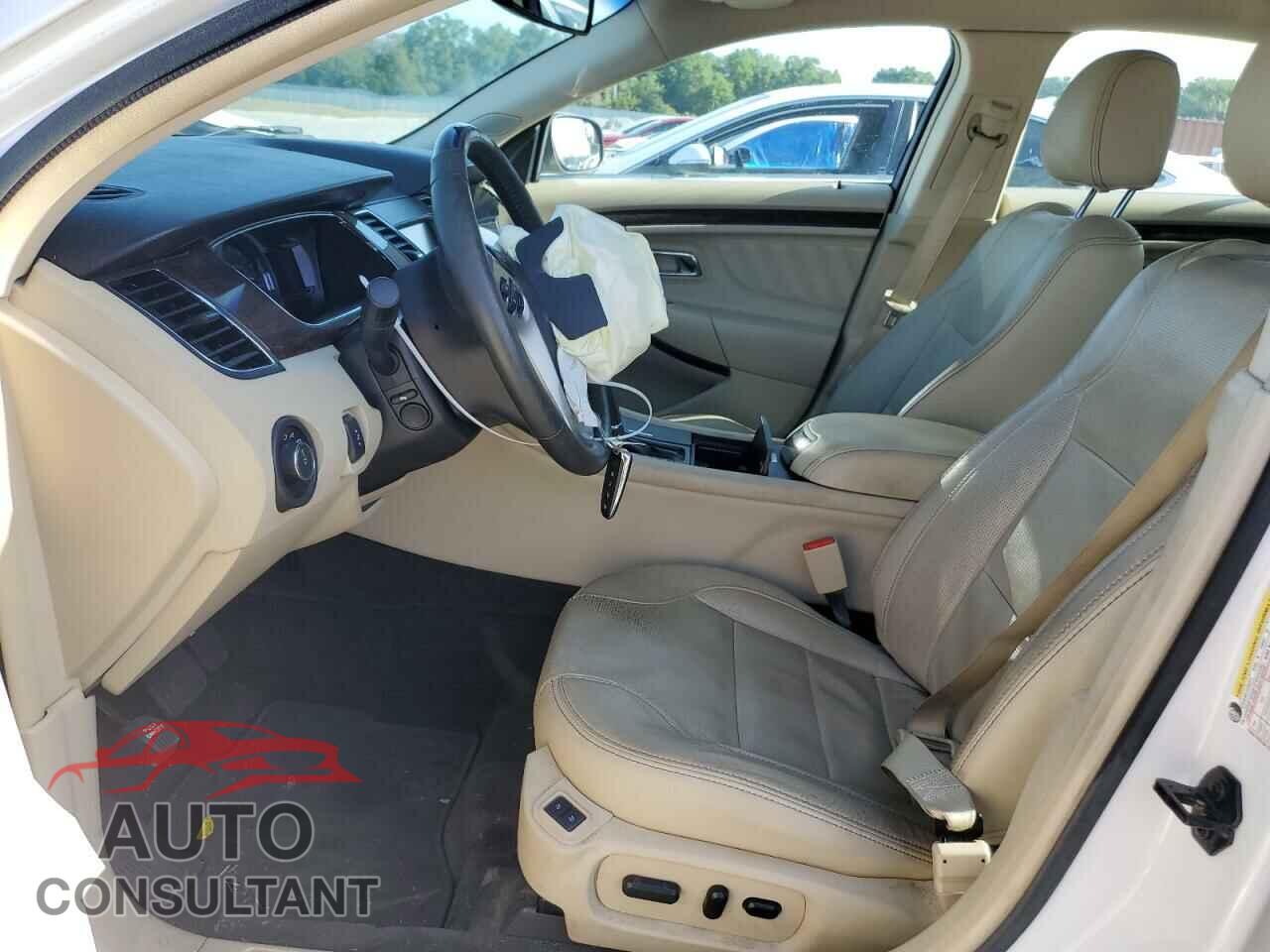 FORD TAURUS 2015 - 1FAHP2F80FG145567