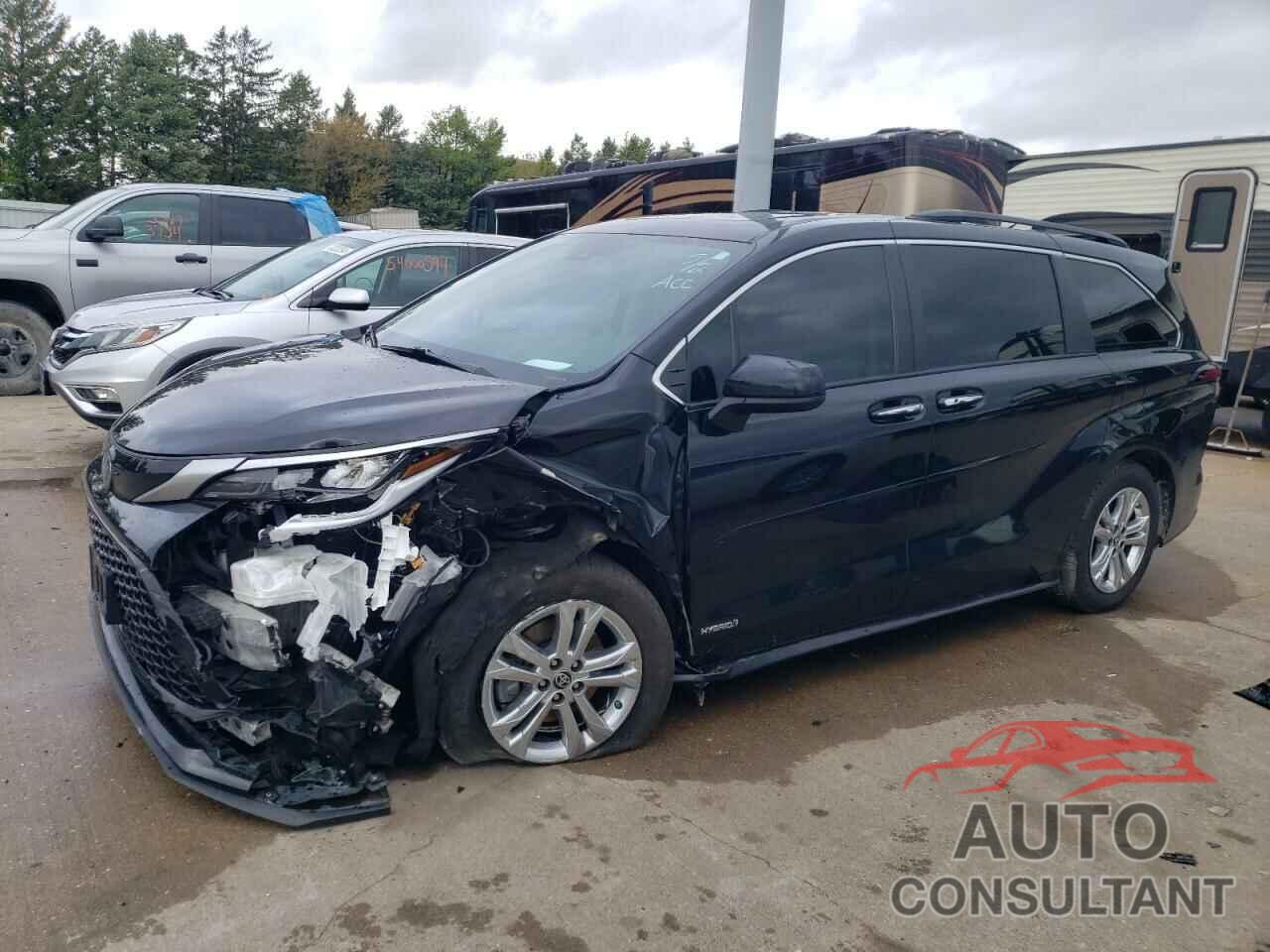 TOYOTA SIENNA 2021 - 5TDDSKFC6MS015131