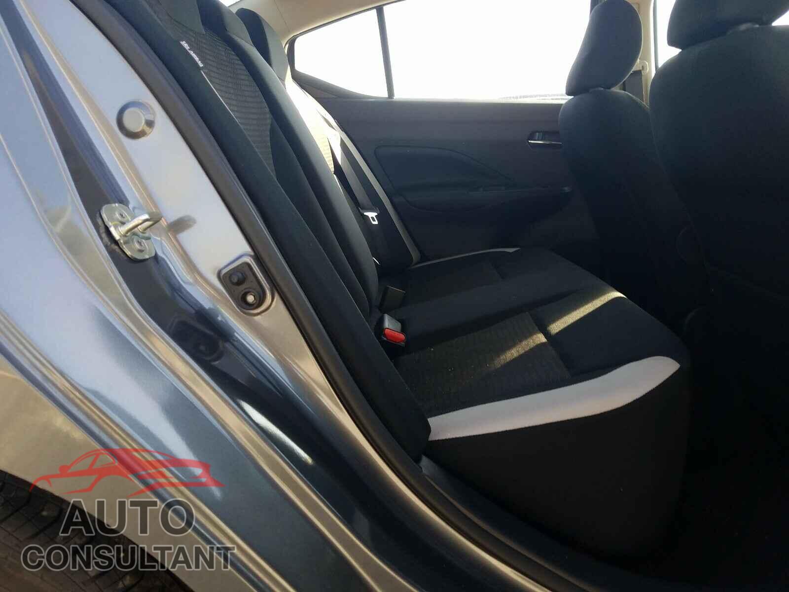 NISSAN VERSA 2020 - 3N1CN8EV9LL876545