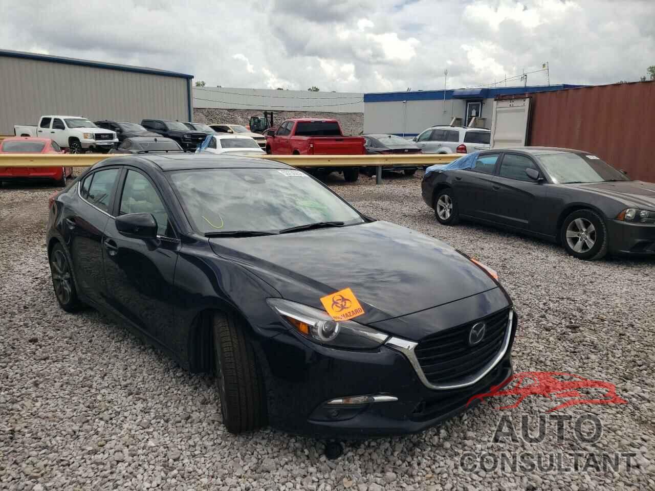 MAZDA 3 2018 - 3MZBN1W33JM239829