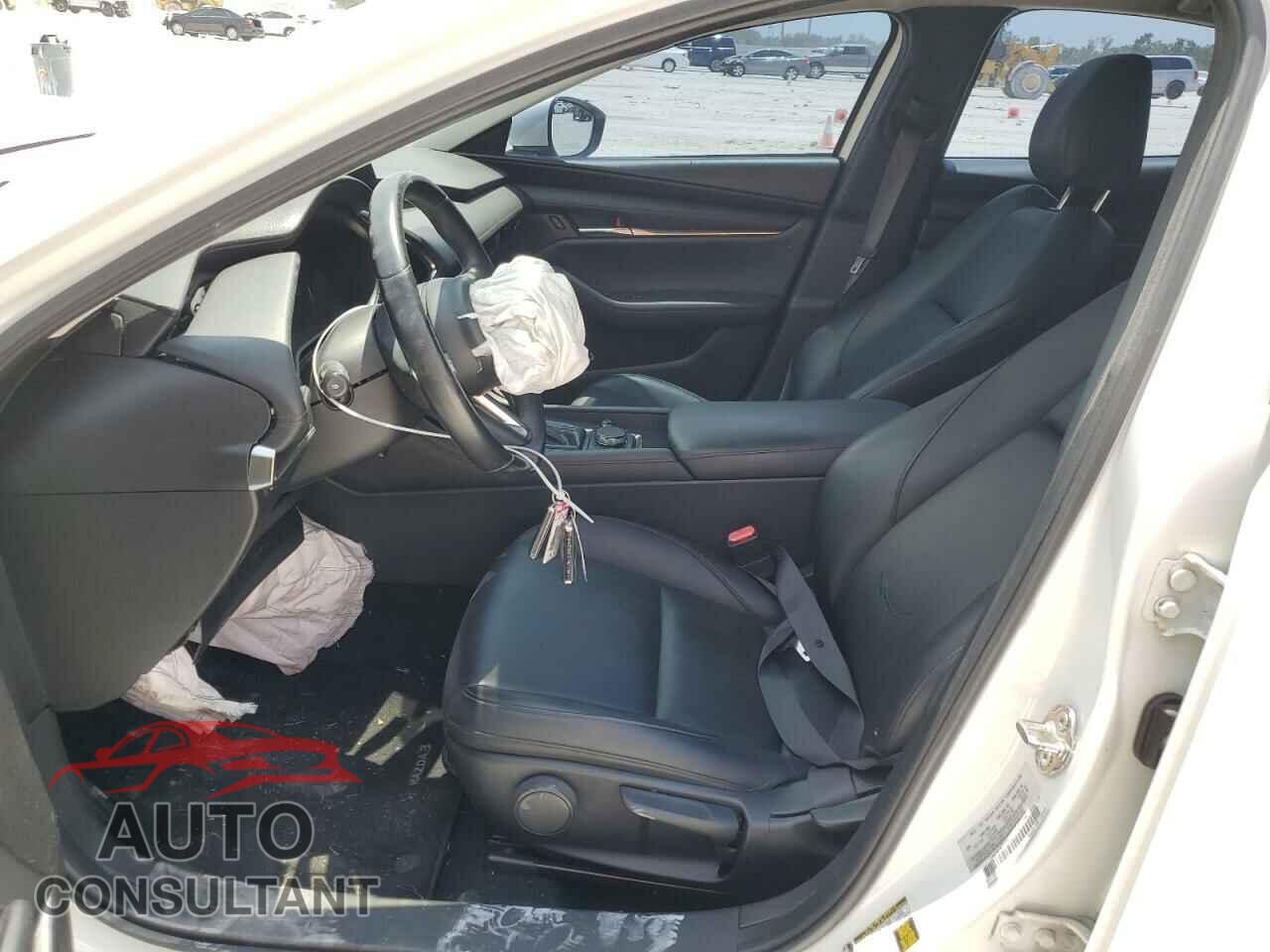 MAZDA 3 2019 - JM1BPACL5K1111981