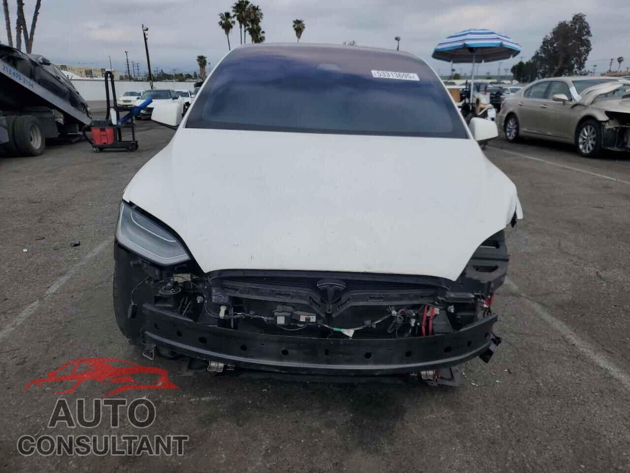 TESLA MODEL X 2020 - 5YJXCBE40LF262846